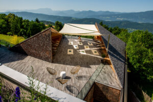 Österreich SOAMI Resort Yogaplattform